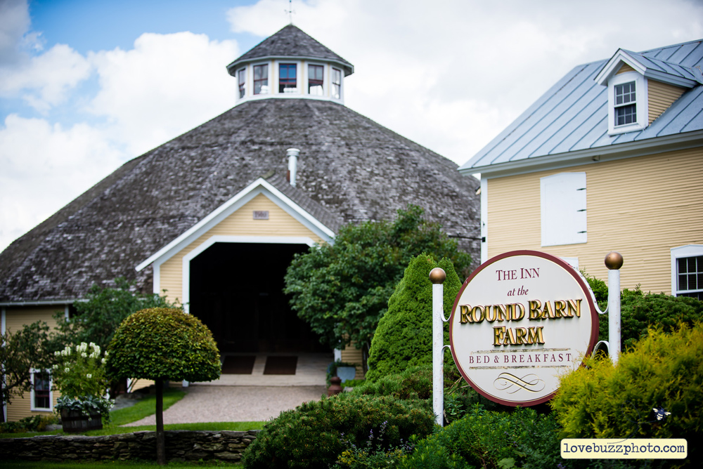 Stephanie Adam Inn At The Round Barn Farm Vermont Wedding